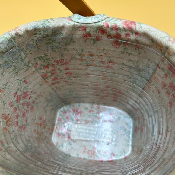 Longaberger Mother’s Day basket 2001 signed by multiple Longabergers, cottage - Picture 3 of 5